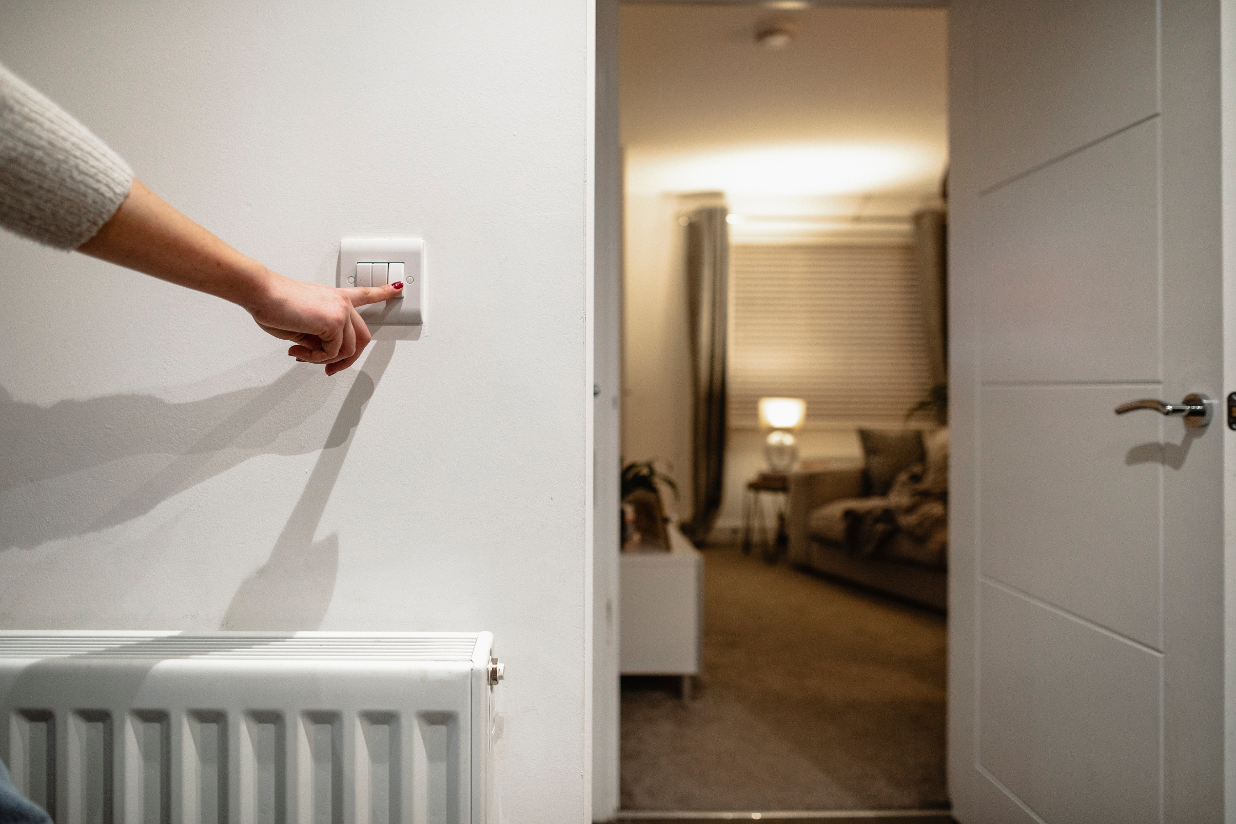 Jak oszczędzać prąd w mieszkaniu? Oszczędzanie energii elektrycznej